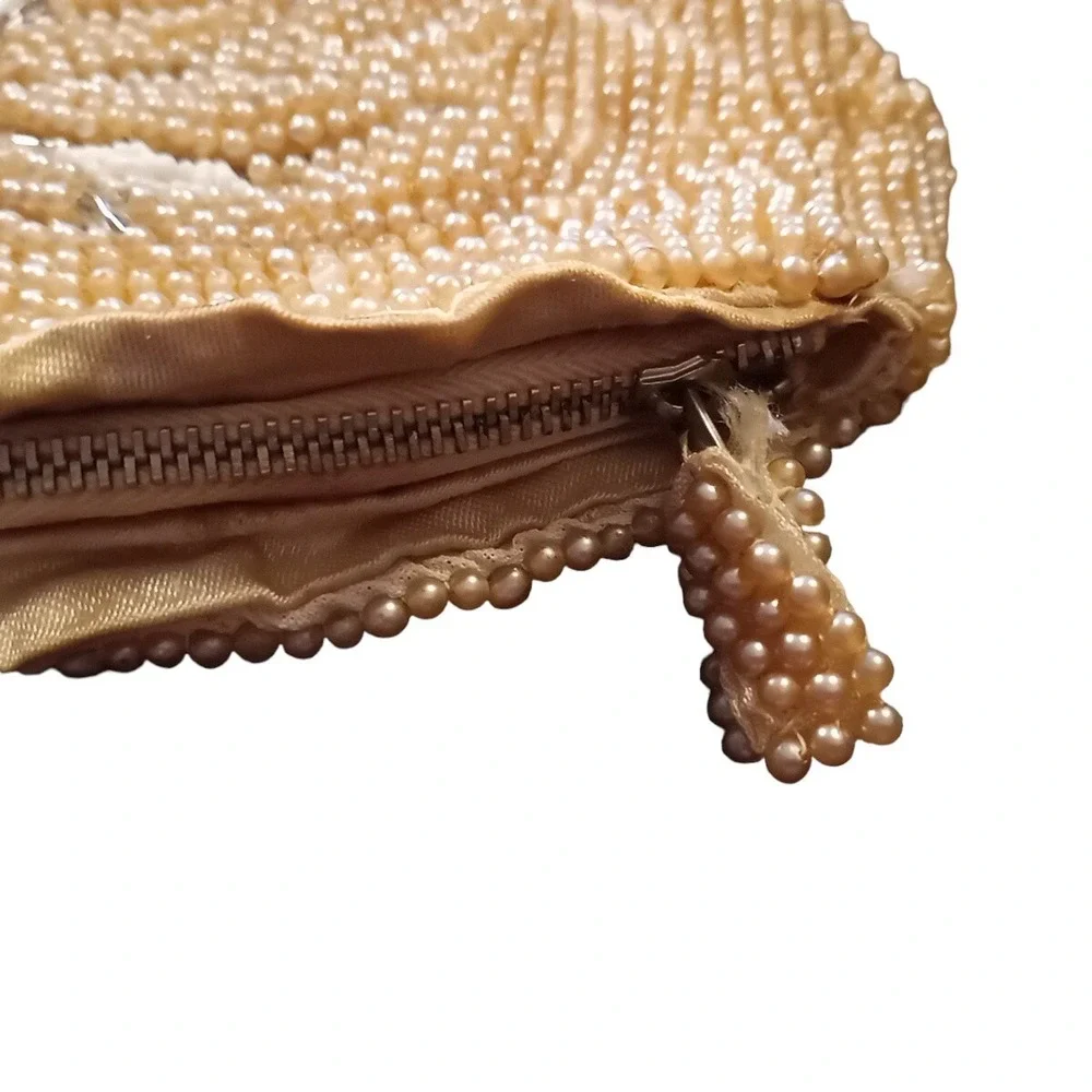 Vtg Debbie Faux Pearl Flower Beaded Purse Bag Clutch Japan Zip Close 9.5x5